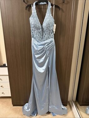 princess polly baby blue dress What color is the dress? main image 1